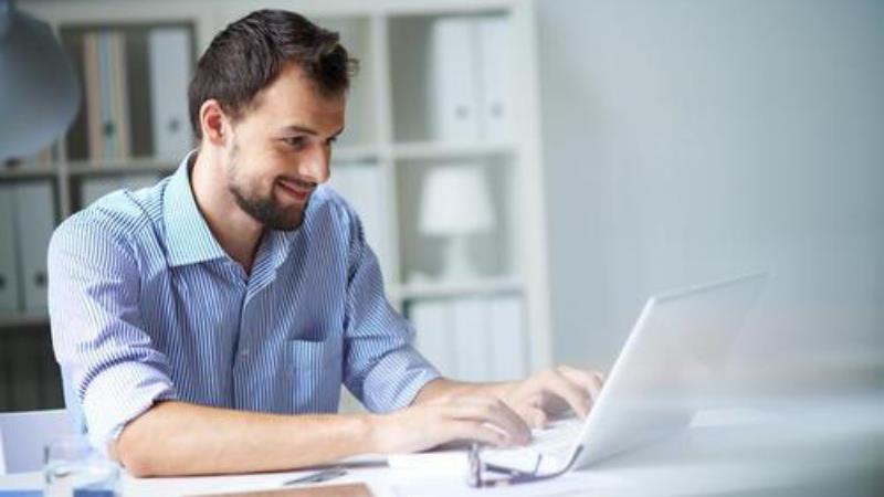 Top 3 Online Dating Mistakes Guys Make