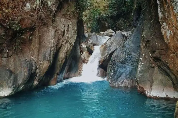 Exploring the Natural Beauty of the Exotic Leuwi Hejo Waterfall in Bogor